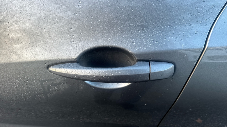 Nissan Juke 1.0 DiG-T Acenta 5dr Petrol Hatchback